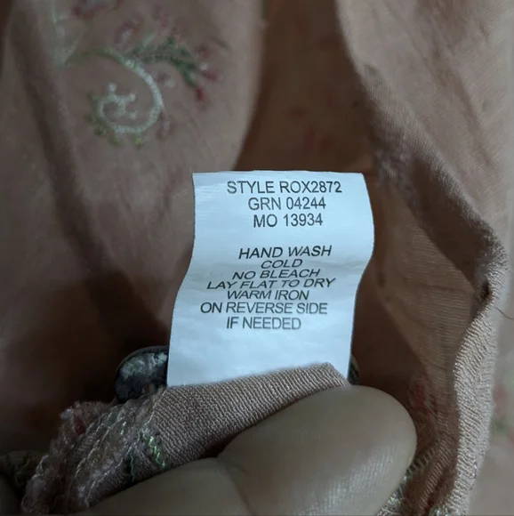 fig and flower Large Dusty Rose Floral Embroidered Long Sleeve Button Down Shirt - Picture 5 of 10